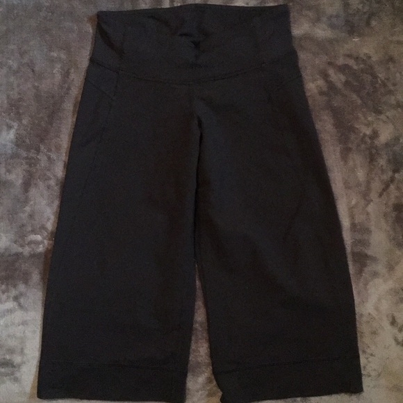 Lululemon shorts - Picture 2 of 2